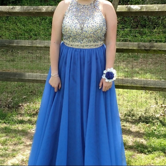 Prom Dress - Picture 3 of 3